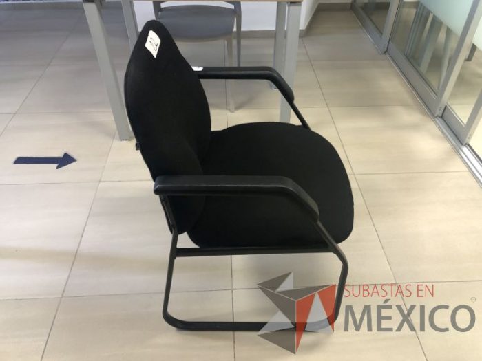 Lote 027 - Silla tipo trineo, asiento y respaldo - Imagen 3