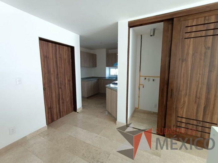 Lote 002 - Departamento de 102 m2 interiores en 2 niveles y 33.1 m2 en 2 Terrazas - Imagen 2