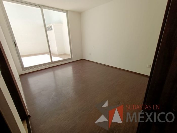 Lote 002 - Departamento de 102 m2 interiores en 2 niveles y 33.1 m2 en 2 Terrazas - Imagen 158