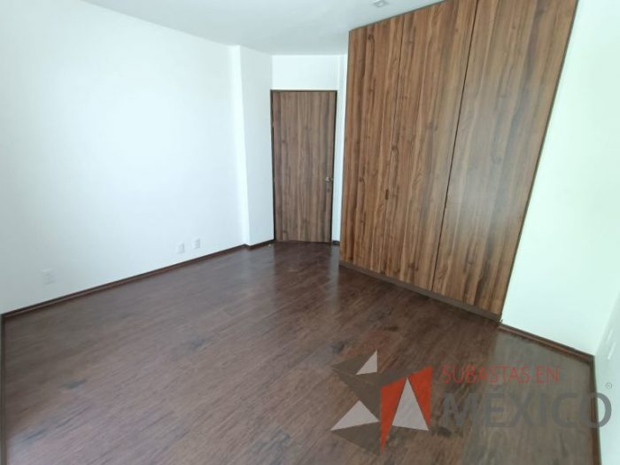 Lote 002 - Departamento de 102 m2 interiores en 2 niveles y 33.1 m2 en 2 Terrazas - Imagen 184