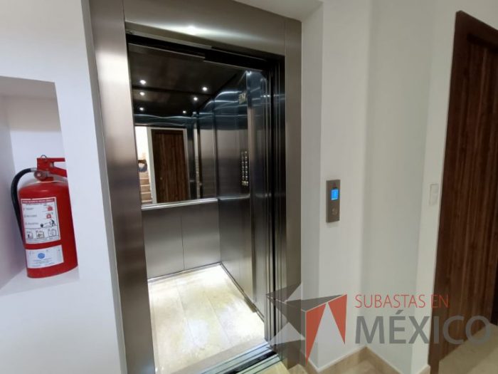 Lote 002 - Departamento de 102 m2 interiores en 2 niveles y 33.1 m2 en 2 Terrazas - Imagen 186