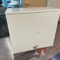 Lote 008 - Gabinete horizontal de 2 puertas y 2 entrepaños color blanco