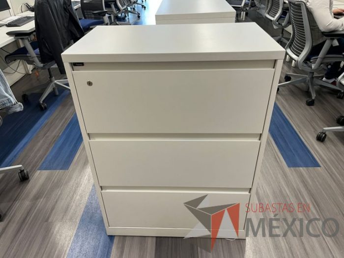 Lote 015 - Archivero horizontal de 3 cajones color blanco - Imagen 5