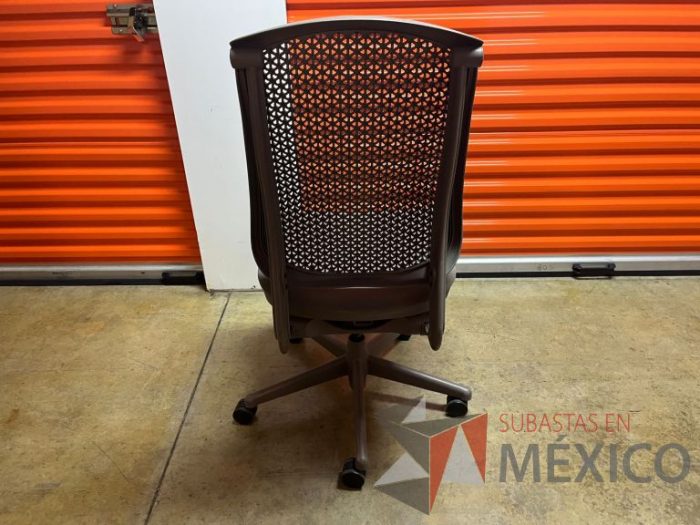 Lote 023 - Silla Herman Miller Celle - Imagen 3