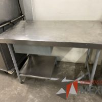 Lote 029 - Lote con Carrito de servicio, Mesa de trabajo, Campana, etc... - Imagen 10
