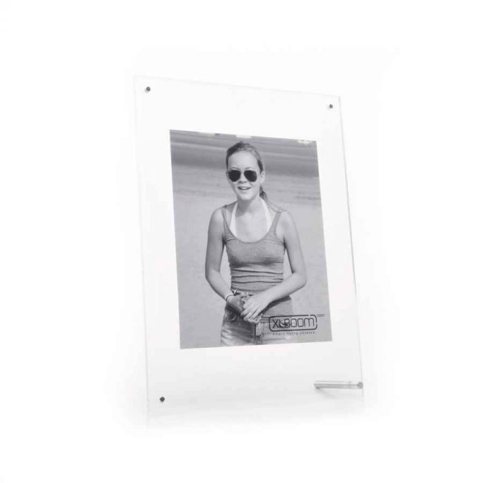 Lote 060 - 1 Pieza de Portaretratos Level Frame Transparente 38.5 x 27.5 cm - Imagen 2