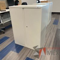 Lote 030 - Gabinete vertical de 2 puertas y 2 entrepaños color blanco - Imagen 7