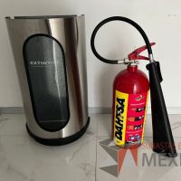 Lote 185 - 11 Extintores de Dióxido de Carbono, clase B y C de 4.5 kg. con porta extintor - Imagen 3