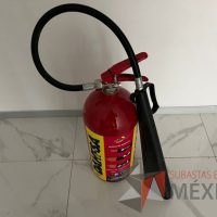 Lote 185 - 11 Extintores de Dióxido de Carbono, clase B y C de 4.5 kg. con porta extintor - Imagen 5