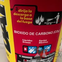 Lote 185 - 11 Extintores de Dióxido de Carbono, clase B y C de 4.5 kg. con porta extintor - Imagen 6