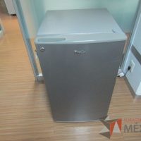 Lote 099 - Frigobar marca WHIRLPOOL