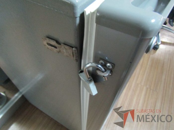 Lote 099 - Frigobar marca WHIRLPOOL - Imagen 4