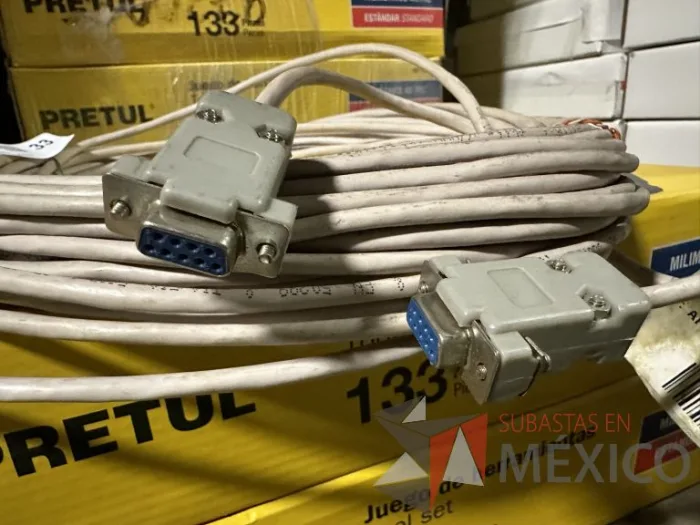 Lote 114 - 725 Artículos (Bolsas, Cables de extensión VGA, etc...) - Imagen 13