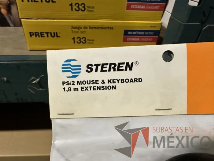 Lote 114 - 725 Artículos (Bolsas, Cables de extensión VGA, etc...) - Imagen 2