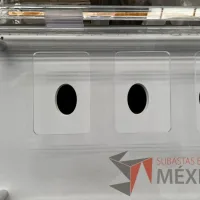 Lote 032 - Mesa para exhibición con cubierta de acrílico - Imagen 10