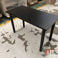 Lote 259 - 10 Mesas de trabajo con 4 patas metálicas con cubierta color negro - Imagen 2