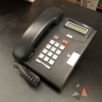 Lote 050 - 1 Teléfono marca: PANASONIC y 1 Teléfono marca: NORTEL - Imagen 3