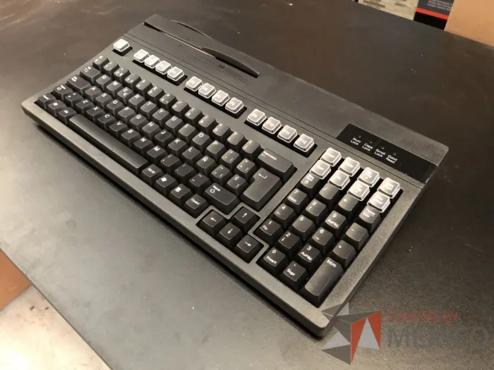Lote 049 - 5 Teclados Unitech K2714SU-B con lector de banda magnética - Imagen 3