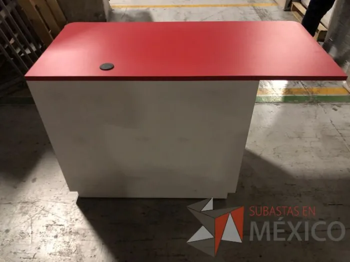 Lote 011 - 5 Escritorios con 1 cajón, 1 puerta y1 entrepaño - Imagen 10