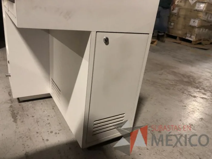 Lote 011 - 5 Escritorios con 1 cajón, 1 puerta y1 entrepaño - Imagen 13
