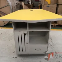 Lote 036 - 4 Mesas de trabajo con 1 cajón, 1 puerta y 1 entrepaño - Imagen 5