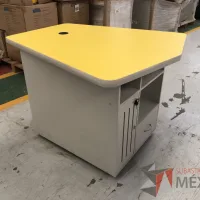 Lote 036 - 4 Mesas de trabajo con 1 cajón, 1 puerta y 1 entrepaño - Imagen 7