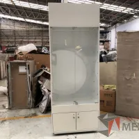 Lote 057 - 5 Gabinetes de 2 puertas de vidrio y 2 puertas inferiores color blanco - Imagen 5