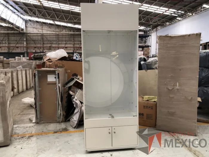 Lote 057 - 5 Gabinetes de 2 puertas de vidrio y 2 puertas inferiores color blanco - Imagen 5