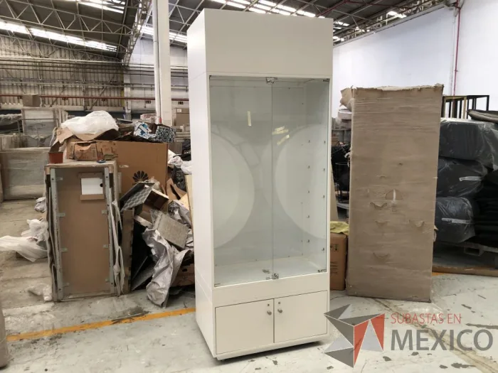 Lote 057 - 5 Gabinetes de 2 puertas de vidrio y 2 puertas inferiores color blanco - Imagen 2