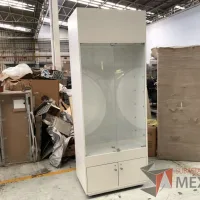 Lote 057 - 5 Gabinetes de 2 puertas de vidrio y 2 puertas inferiores color blanco - Imagen 4