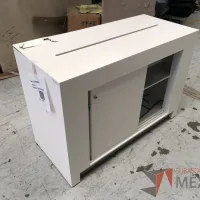 Lote 035 - 2 Gabinetes altos con tubos metálicos, Mueble con puerta corrediza, etc... - Imagen 14