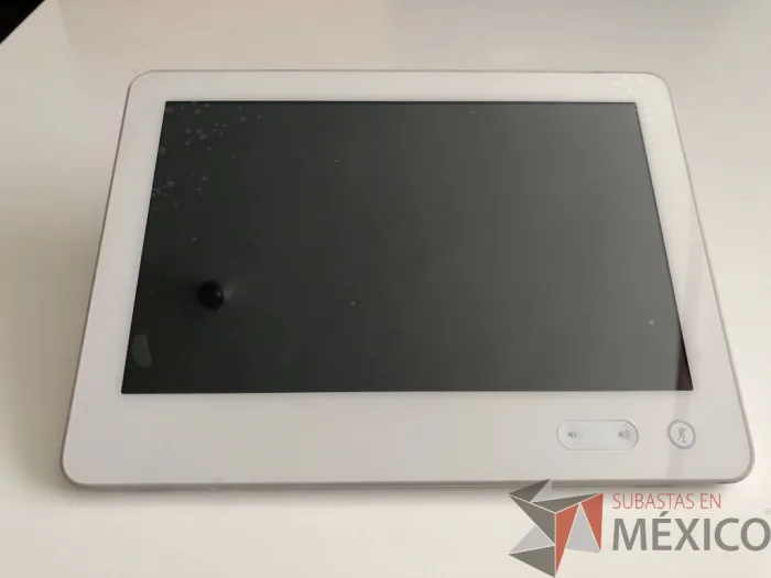 Lote 030 - CISCO TelePresence Touch 10, Modelo TTC5-09 y CISCO Table Microphone 20, Nuevo - Imagen 2