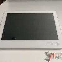 Lote 030 - CISCO TelePresence Touch 10, Modelo TTC5-09 y CISCO Table Microphone 20, Nuevo - Imagen 4