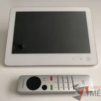 Lote 030 - CISCO TelePresence Touch 10, Modelo TTC5-09 y CISCO Table Microphone 20, Nuevo