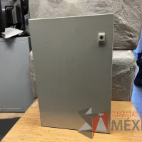 Lote 008 - Gabinete para control eléctrico - Imagen 2