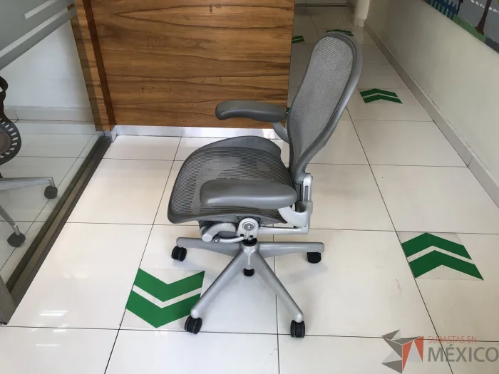 Lote 006 - Silla Aeron gris - Imagen 4