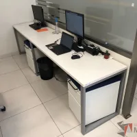 Lote 018 - Mesa de trabajo para 2 personas - Imagen 8