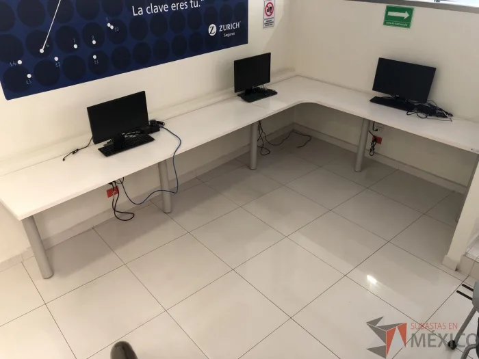 Lote 022 - 2 Cubiertas empotradas con 5 patas metálicas (Forman una mesa trabajo en escuadra) - Imagen 5