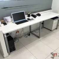Lote 030 - Mesa de trabajo para 2 personas - Imagen 6