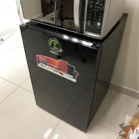 Lote 043 - Frigobar marca HISENSE
