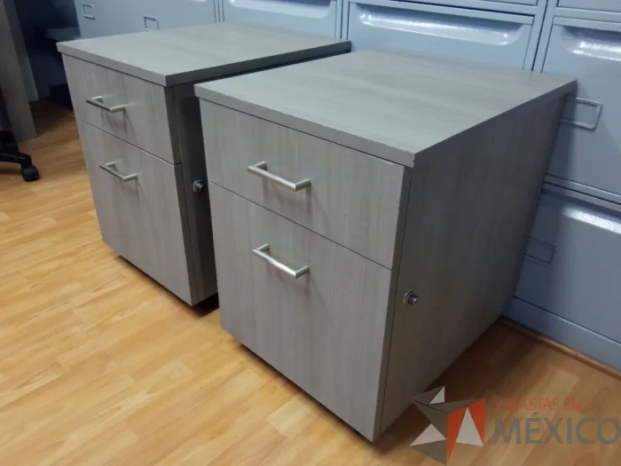 Lote 127 - Archivero chico vertical color gris con 2 cajones. - Imagen 3