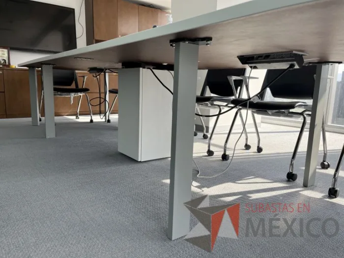 Lote 001 - Mesa de sala de juntas para 12 personas - Imagen 6