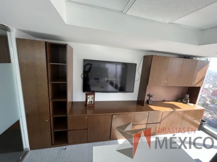 Lote 007 - 2 Credenzas, Gabinete superior y Gabinete de 1 puerta con 5 repisas - Imagen 4