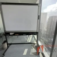 Lote 010 - Pizarrón electrónico con estructura metálica - Imagen 3