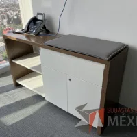 Lote 012 - Credenza de 2 puertas, 1 cajón y 1 entrepaño  - Imagen 5