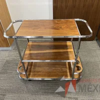Lote 014 - Carrito de servicio con 1 entrepaño