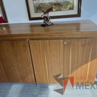 Lote 019 - Credenza de 5 puertas color café - Imagen 3