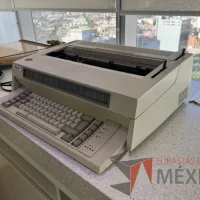 Lote 032 - Maquina de escribir, IBM - Imagen 3
