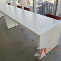 Lote 047 - Mesa de trabajo para 4 personas color blanco