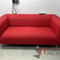 Lote 051 - Sillón de 2 plazas con asiento y respaldo en tela color rojo - Imagen 5
